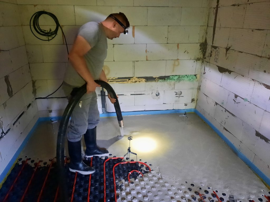Cementový poter alebo sadrový poter? Zvážte si vaše kritériá